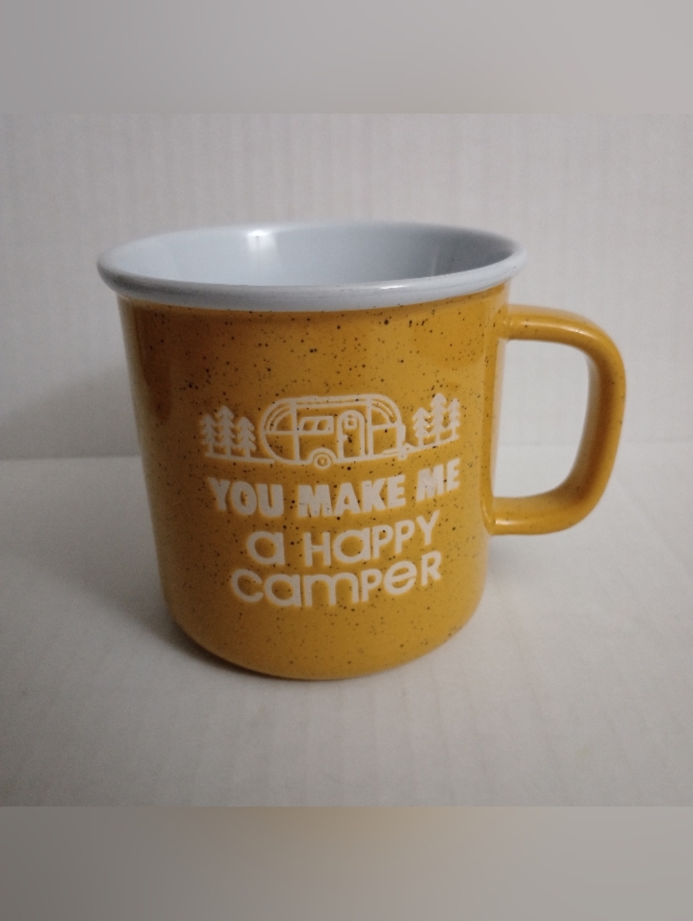 Member's Mark You Make Me A Happy Camper Ceramic Coffee Cup Mug Yellow Speckled